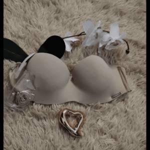 Sutiã tomara que caia com alça removível